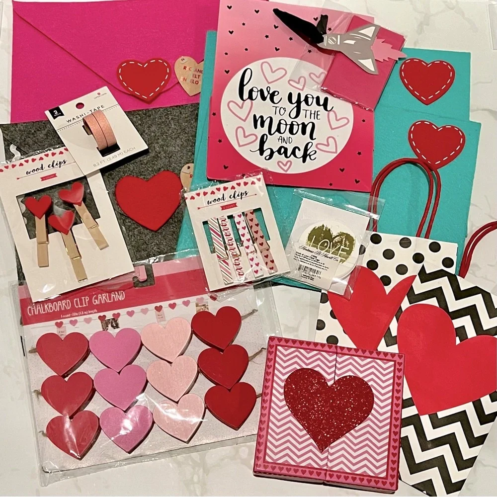 Valentine’s Decor, Craft, Gift Tags, Box & Bags Bundle